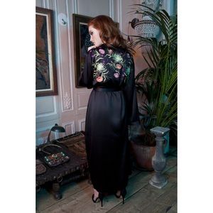 Jasmine Long Embroidered Kimono Robe